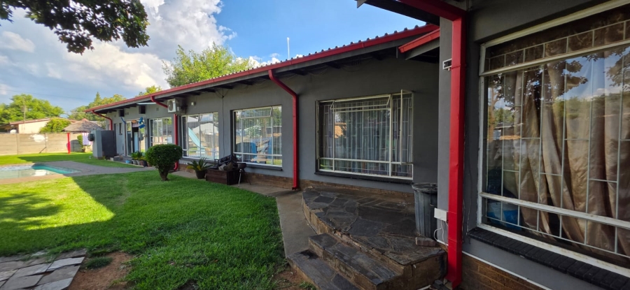 3 Bedroom Property for Sale in Declercqville North West